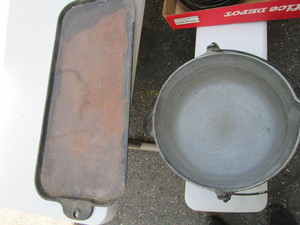 lot 126 image: Wagner Ware Kettle, Griddle