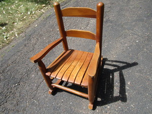 lot 148 image: Childs Rocker