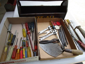 lot 161 image: Metal Tote All With Tools