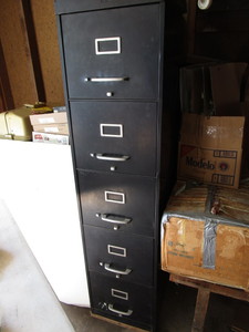 lot 187 image: File Cabinet - Locking