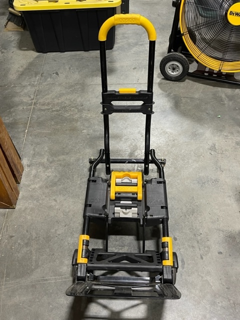 lot 67 image: Cosco Shifter XL Folding Hand Truck Damaged