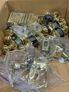 lot 40 image: Assorted Door KnobsHandles