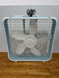 lot 53 image: Box Fan