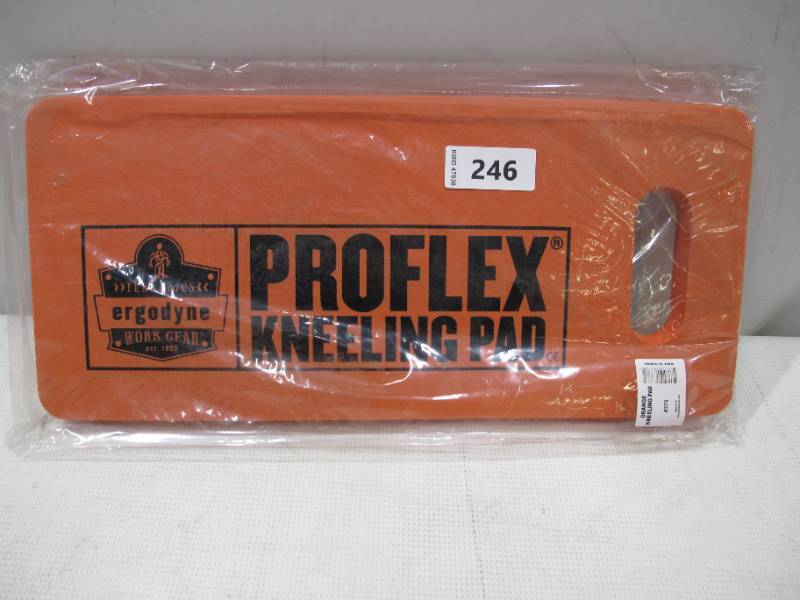 lot 453 image: NEW Ergodyne ProFlex375 Compact Kneeling Pad 1 Thick 8 x 18 Orange