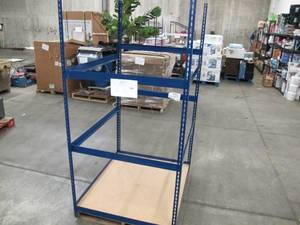 lot 221 image: Adjustable Blue Metal Frame Built Fit Onto Pallets - Perfect for Projects