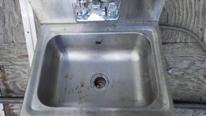 lot 44 image: Commercial Handwashing  Station