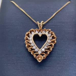lot 35A image: Round Brilliant Diamond Open Heart Halo Twisted Rope Pendant in Yellow Gold w Ornate Split Bail $800 Retail