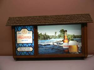 lot 1 image: VINTAGE HAMMS BEER LIGHTED SIGN - Born in the land of sky blue waters FANTASTIC PIECE - NICE - READY TO HANG AND ENJOY - WORKS - APPROX 34 By 20 - SEE PICTURES