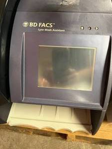 lot 24 image: BD Biosciences BD Facs LyseWash Assistant&nbsp -Great Working Condition - Missing Tank