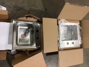 Lot of Sinks Vaious Models and Conditions Customer Returns See Pictures