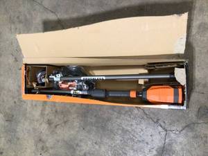 lot 16 image: RIDGID 18V Brushless 14 in. Cordless Battery String Trimmer (Tool Only)   Customer Returns See Pictures