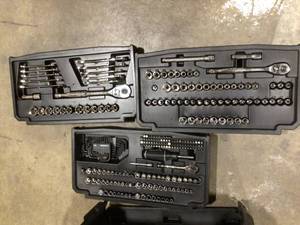 lot 33 image: Husky Mechanics Tool Set in Connect Trays (270 Piece)  Customer Returns See Pictures