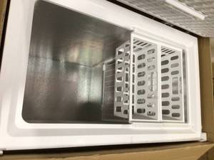 lot 38 image: Magic Chef 7.0 cu. ft. Chest Freezer in White    Customer Returns See Pictures