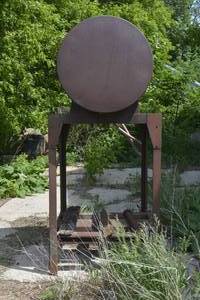 lot 3 image: Fuel Tank with hose on stand