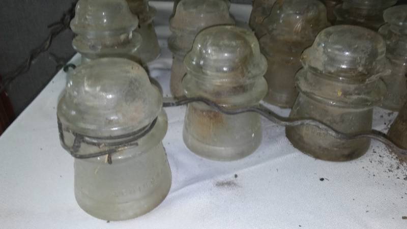 lot 257X image: Vintage Glass insulators (19).