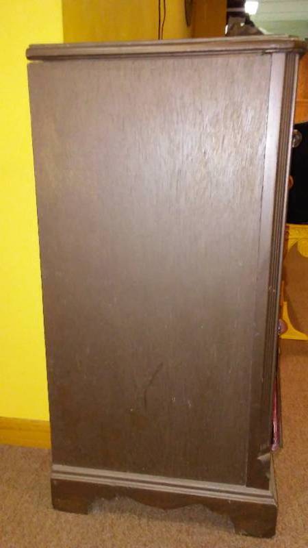 lot 263X image: Vintage Cabinet  Ready for repurposing