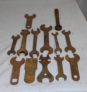 lot 111 image: vintage tools - Wrenches (13)