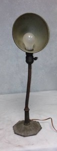 lot 104 image: Vintage Desk Lamp, Gooseneck.