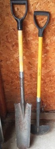 lot 127 image: Turf Spade, And Edger. (2)