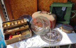 lot 189 image: Fishing Items.