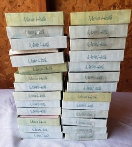lot 175 image: Marian Heath Note Cards (24).
