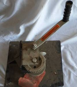 lot 226 image: Boat Winch .