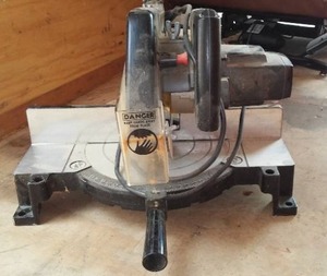 lot 304 image: Black and Decker Miter Saw