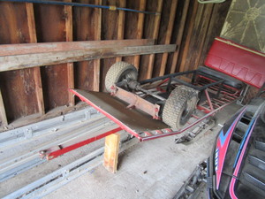 lot 15 image: Snowmobile Sled wBolt on Wheels