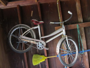 lot 22 image: Vintage Girls Bike