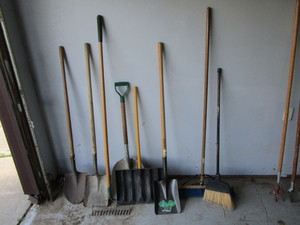 lot 34 image: Misc. Hand Tools