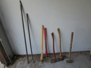 lot 36 image: Leverage Bars, Pick Axes, Sledge Hammers, Axes