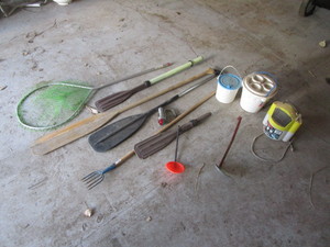 lot 48 image: Boat Orrs & Misc. Fishing Items