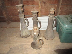 lot 56 image: Vintage Screw Jacks