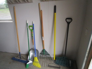 lot 77 image: Misc. Hand Tools