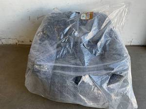 lot 25 image: HomeGuava Giant Bean Bag Chair