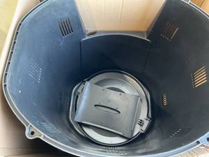 lot 50 image: Enviro World 82 gal. Compost Bin