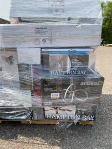 lot 200 image: Wholesale Pallet of Assorted Lighting