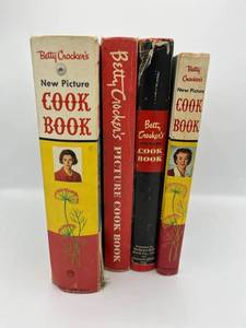 lot 8 image: Vintage Betty Crockers Picture Cookbook Collection - First Edition