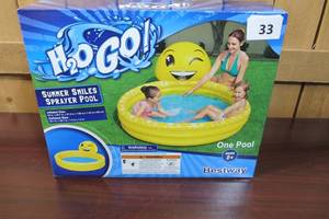 lot 33 image: Kids Kiddie Splash Pool H2O GO Summer Smiles Sprayer Sprayer Age 2 Yellow Emoji