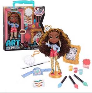 lot 82 image: Art Squad Vannah Doll