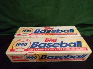 lot 208 image: Lot of 2 - 1990 Topps Baseball Complete 792 Card Sets