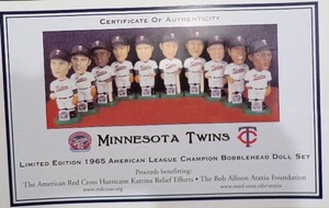 lot 205 image: Limited Edition of 1965 Minnesota Twins American League Champion Bobblehead Doll Set w COA (10 Total)