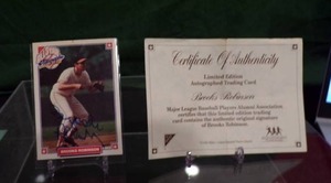 lot 200 image: 1993 MLB Allstar Autographs Limited Edition Brooks Robinson with Certificate of Authority