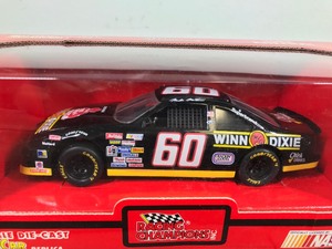 lot 20 image: 1994 Nascar Racing Champions Mark Martin #60  Winn Dixie 124 scale die cast stock car