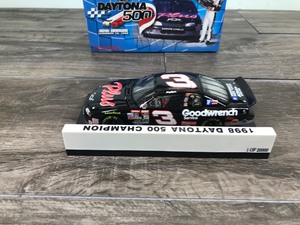 lot 30 image: 1998 Nascar Action RCR Dale Earnhardt Monte Carlo #3 Goodwrench Daytona 500  132 scale die cast stock car