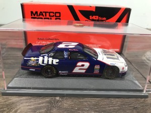 lot 36 image: 1998 Nascar Matco Tools Collector Series Rusty Wallace Ford Taurus #2  Miller Lite 143 scale die cast stock car