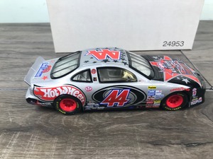 lot 78 image: 1997 HOT WHEELS & RED LOBSTER  #44 KYLE PETTY  CHARITY RIDE ACROSS AMERICA 124 scale die cast stock