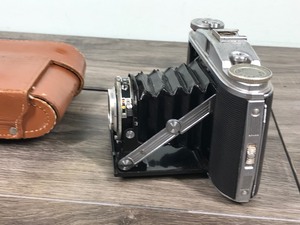 lot 133 image: Vintage Ansco Speedex 4.5 Special Camera with case