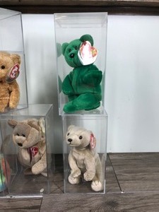 lot 139 image: 9 - Collectible Beanie Babies