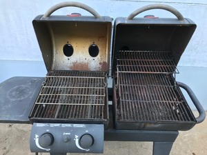 lot 168 image: Professional Propane Char Griller